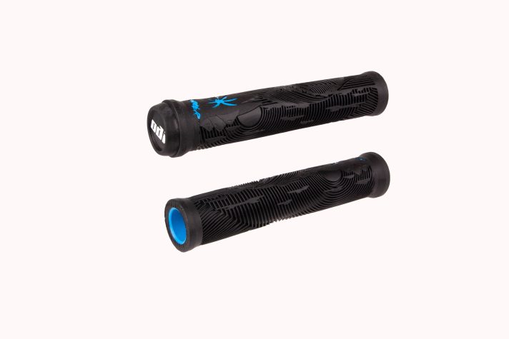 Odi Hucker BMX Grips NO Flange 160mm – Black / Blue